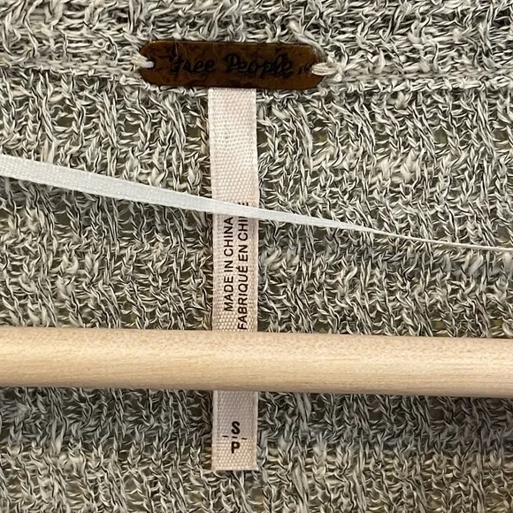 Free People Linen Boho Wrap Crossover Long Sleeve Sweater Top Size S Gray - Picture 10 of 10